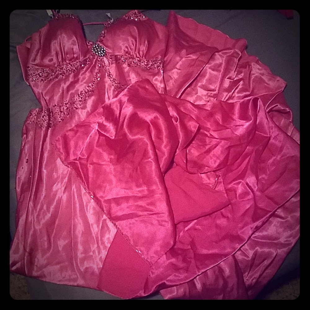 BEATIFUL ROMEO&JULIETTE GOWN W/EMBOARDERED WRAP XS